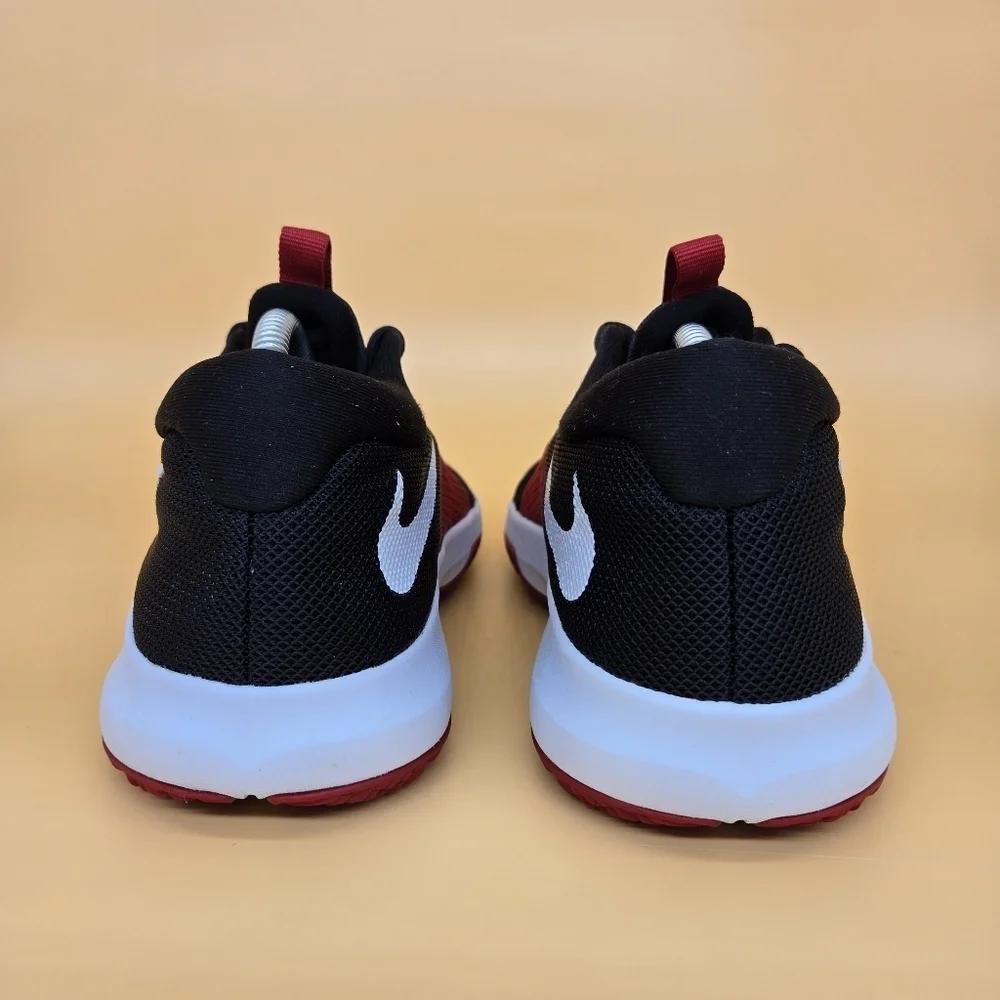 Nike Zoom Assersion Basketball Shoes Size 7 Youth